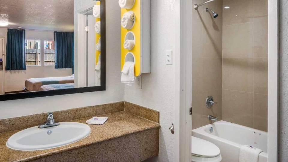 Motel 6 Houston, Tx Fm 1960 Bammel Экстерьер фото
